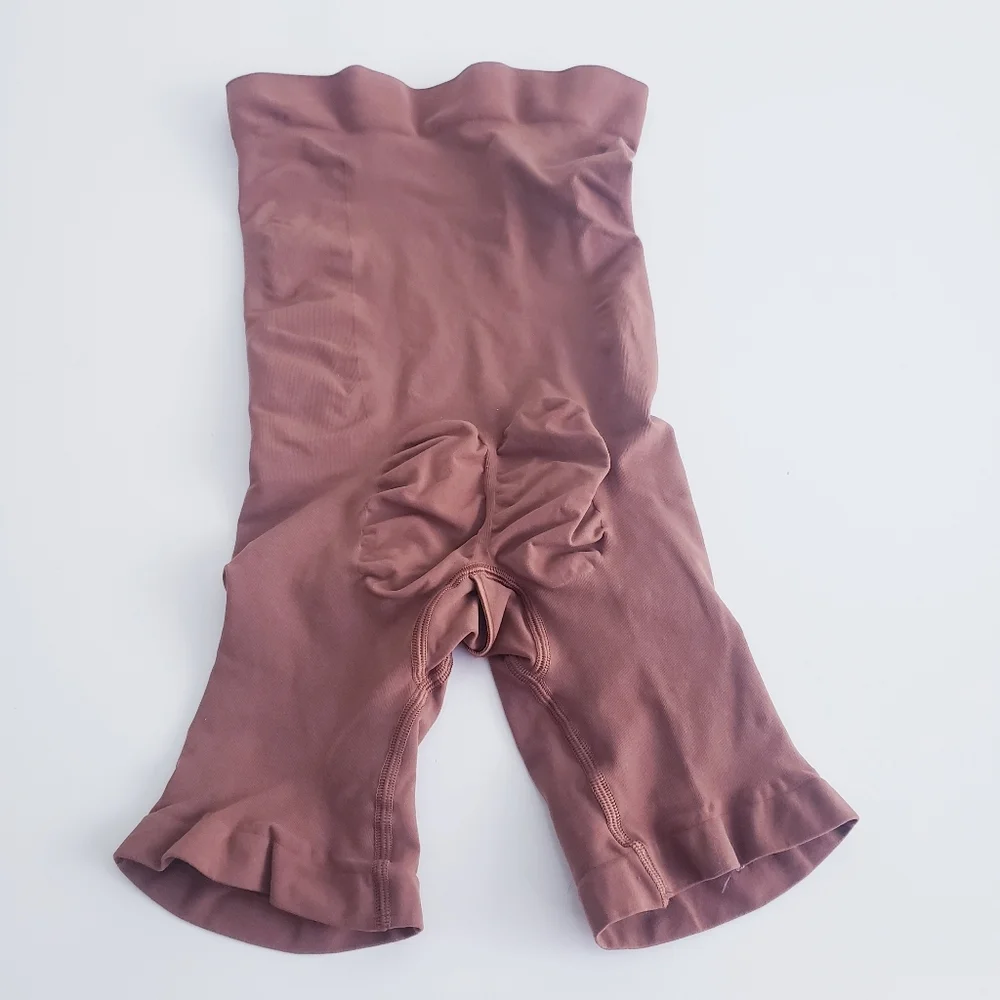 Skims Seamless Sculpt Mid Thigh BodyShaper